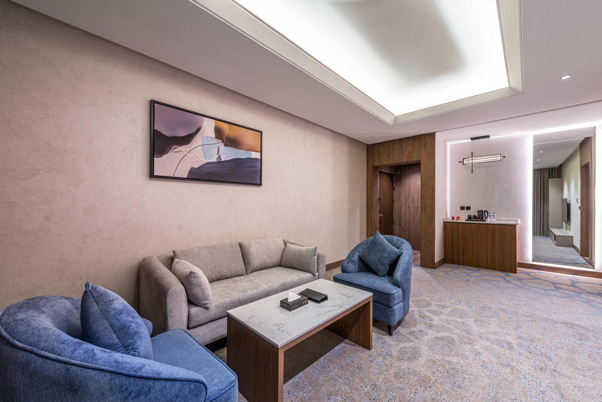 Voyage & Hotel 4*