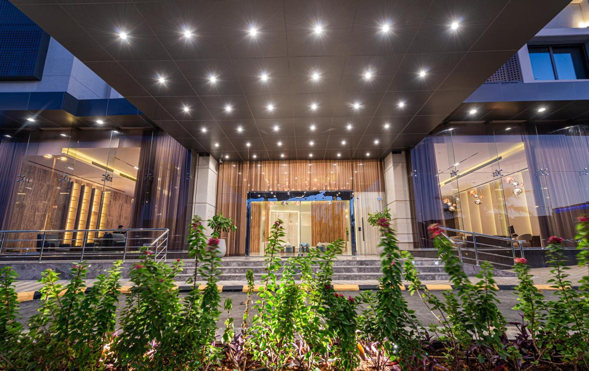 Hotel Voyage & 4*