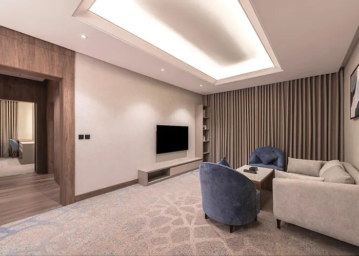 Voyage Hotel & Suites