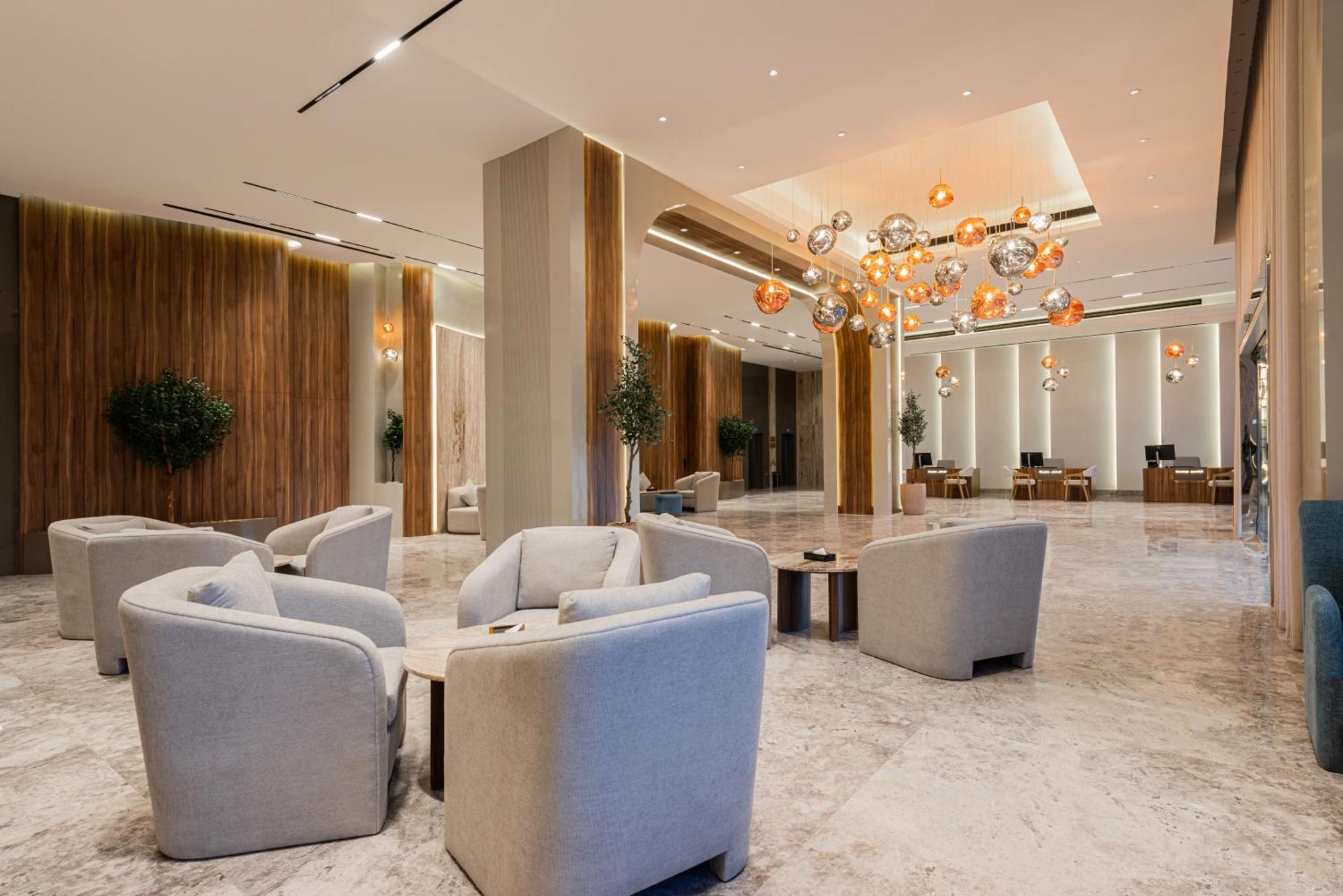 Hotel Voyage & 4*