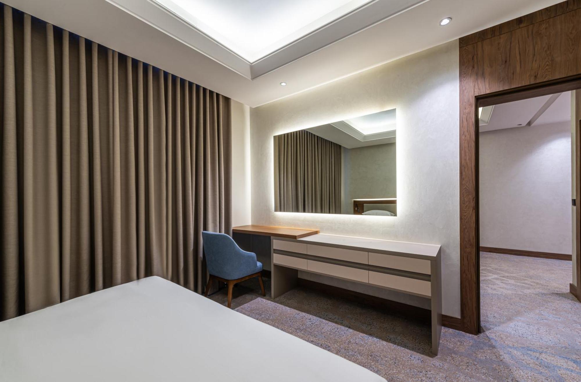 Voyage & Hotel 4*