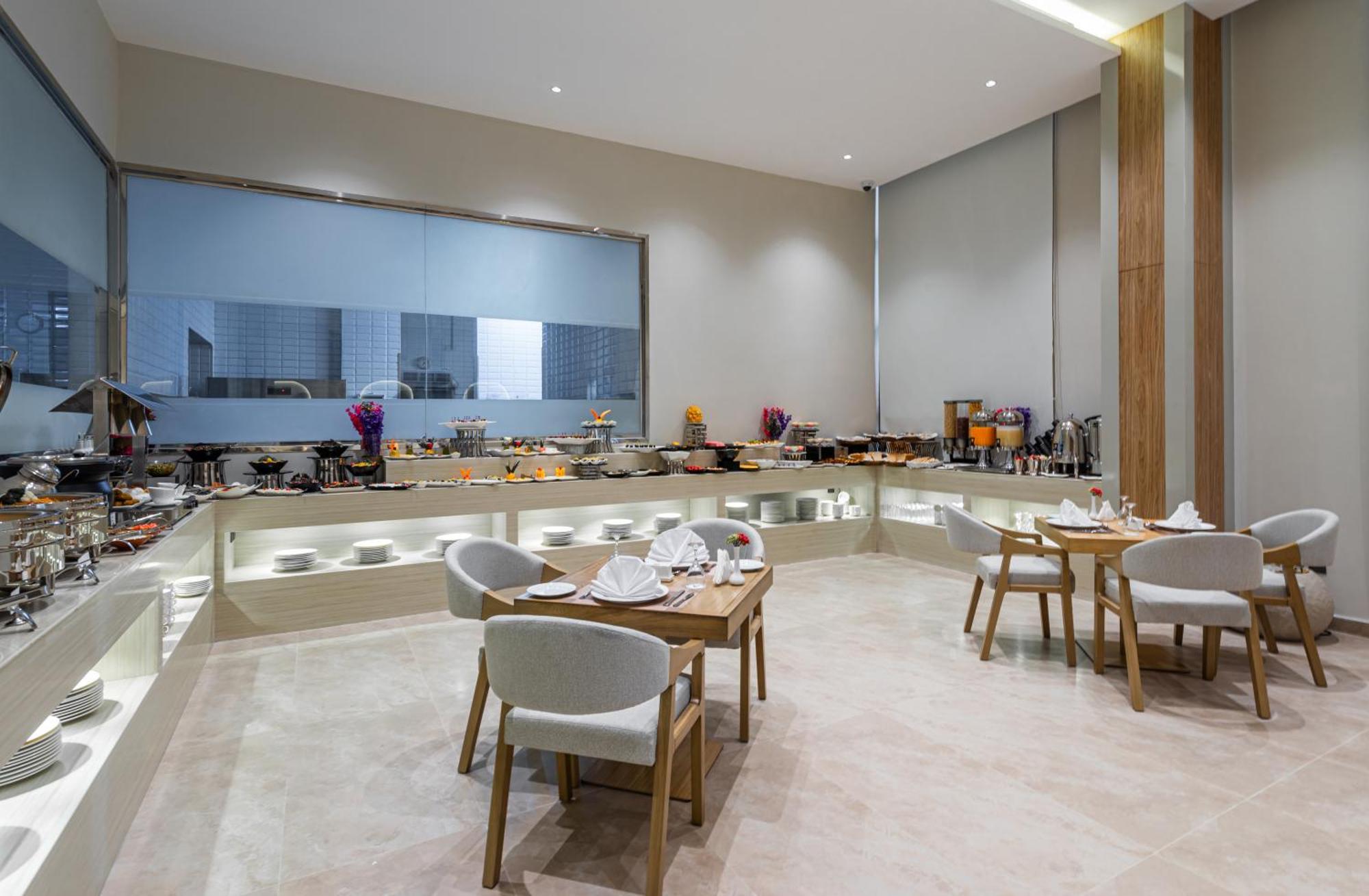 Hotel Voyage & Riyadh